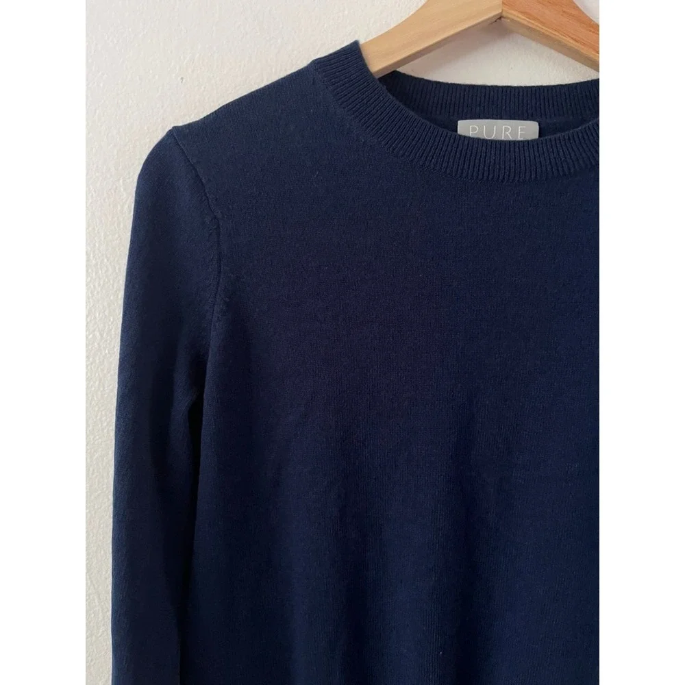 Pure Collection Cashmere Crew Neck Sweater in Navy size 4